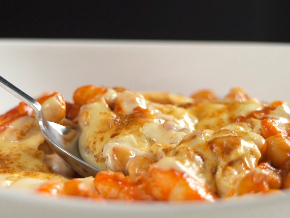 garbanzos con langostinos y alioli